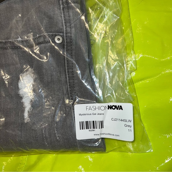 Mysterious Gal Jeans - Grey - Picture 10 of 10